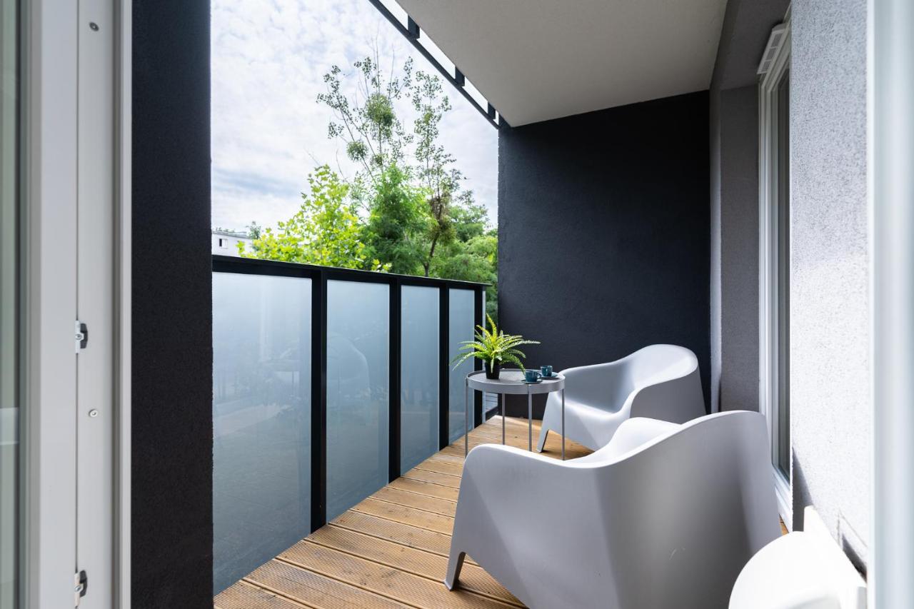 Pure Rental Apartments Inzynierska Wroclaw Exterior photo
