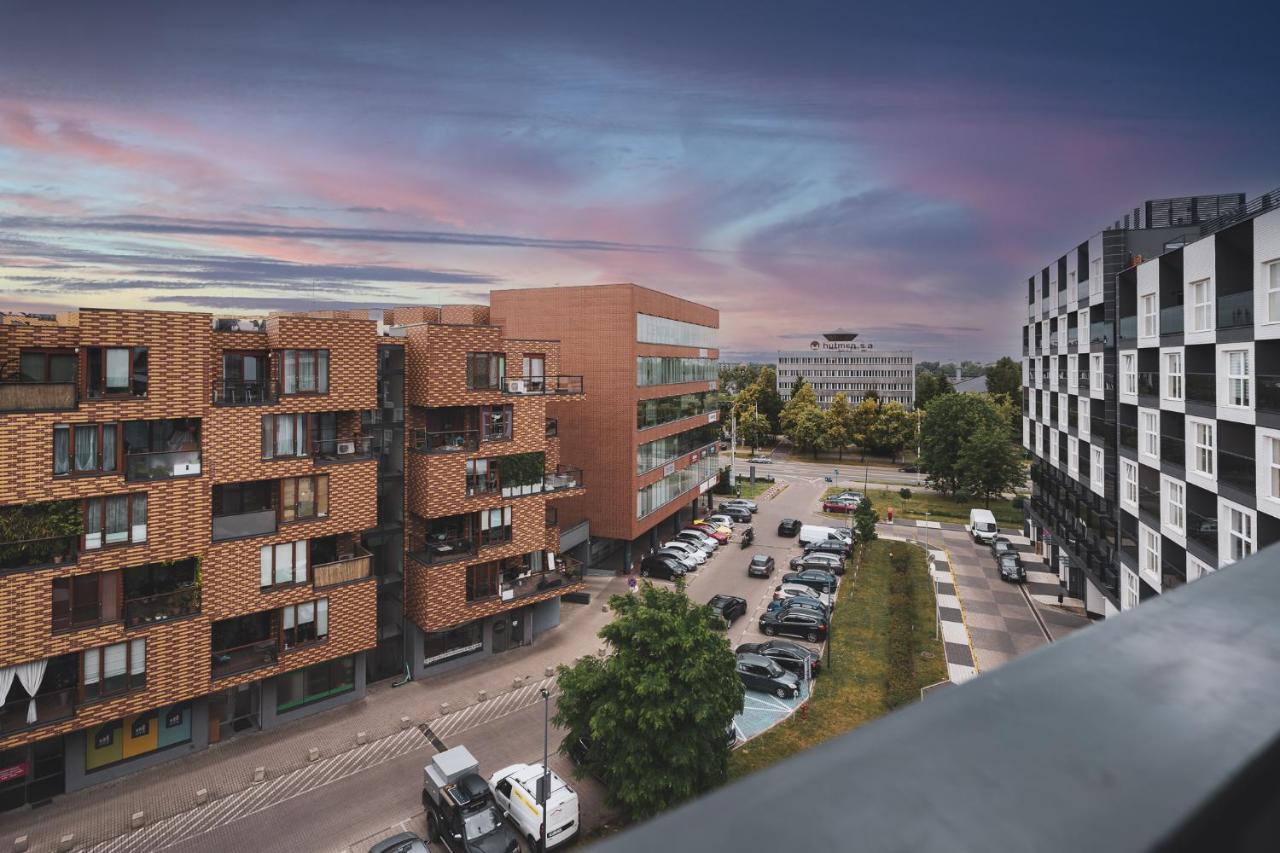 Pure Rental Apartments Inzynierska Wroclaw Exterior photo