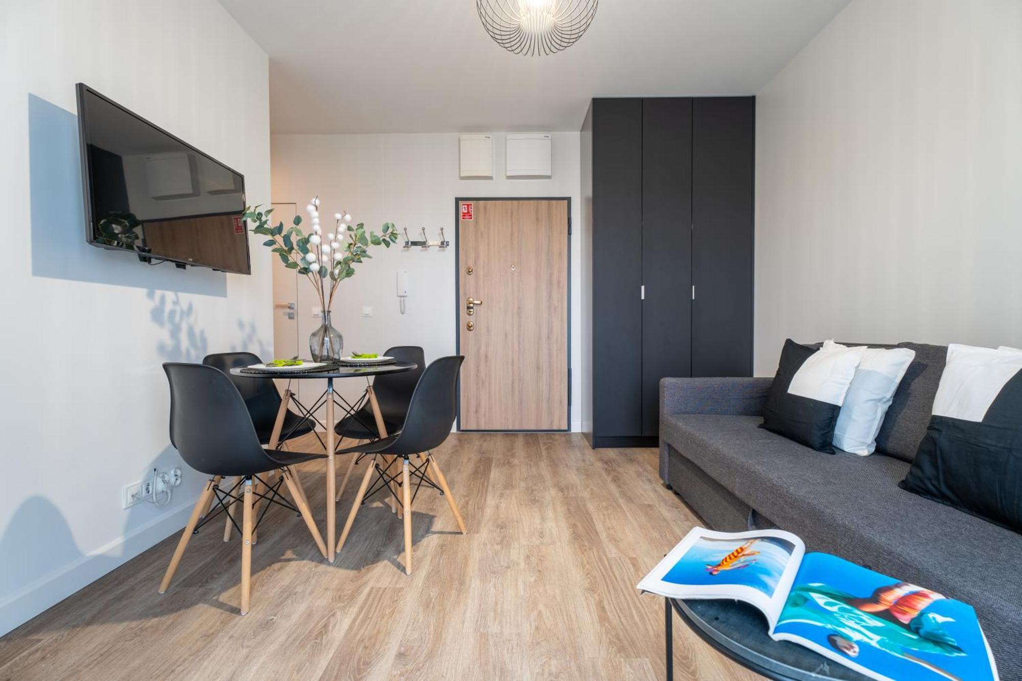 Pure Rental Apartments Inzynierska Wroclaw Exterior photo