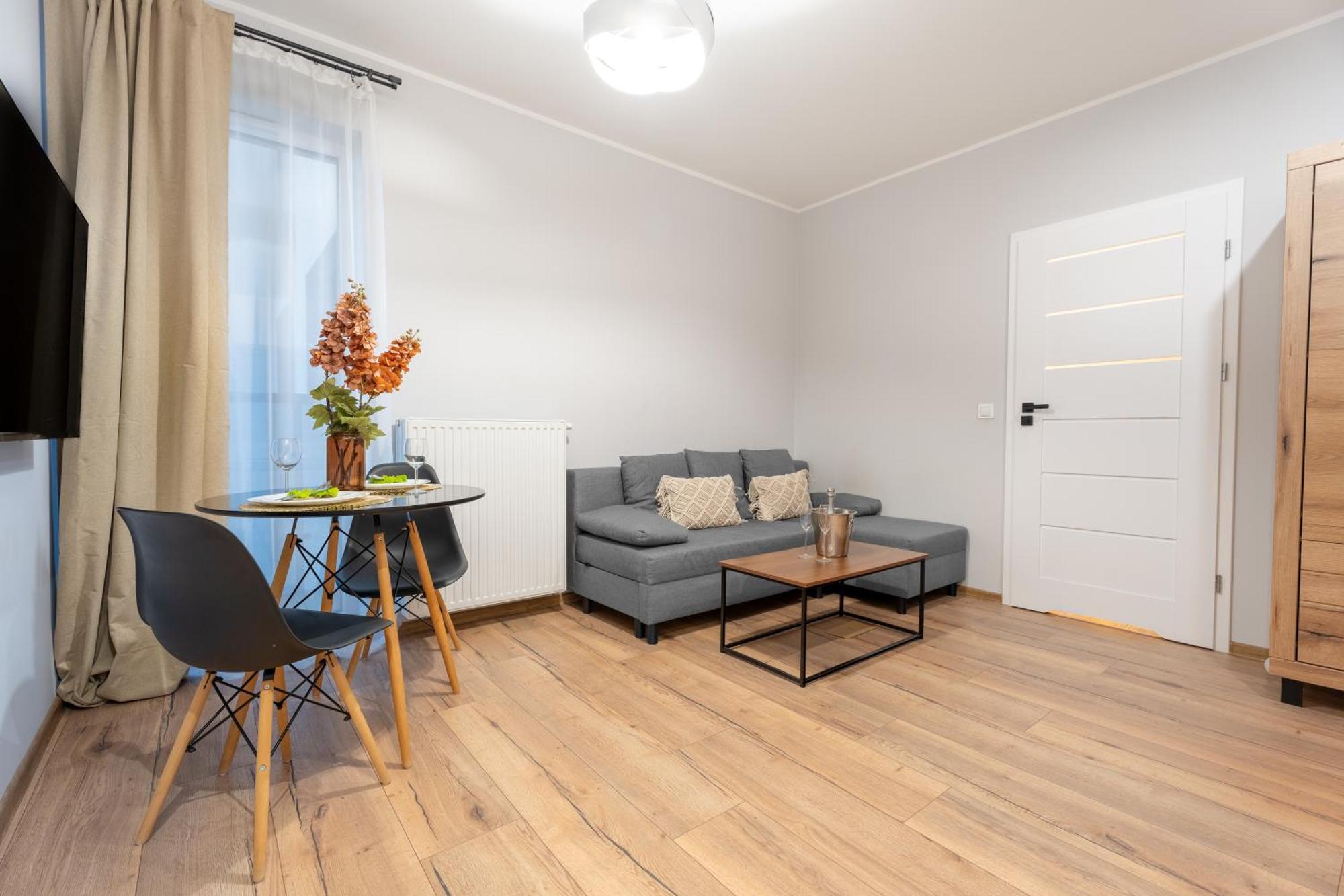 Pure Rental Apartments Inzynierska Wroclaw Exterior photo